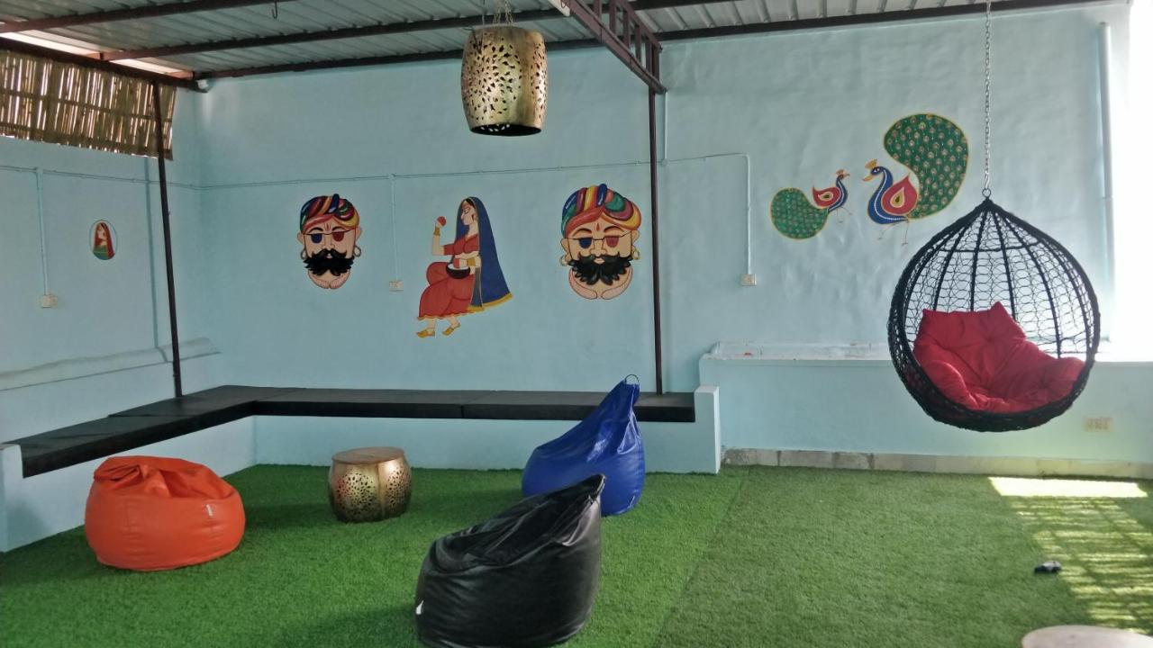 Хостел Santkripa Backpackers 400 Mtr From Railway Station Джодхпур Экстерьер фото