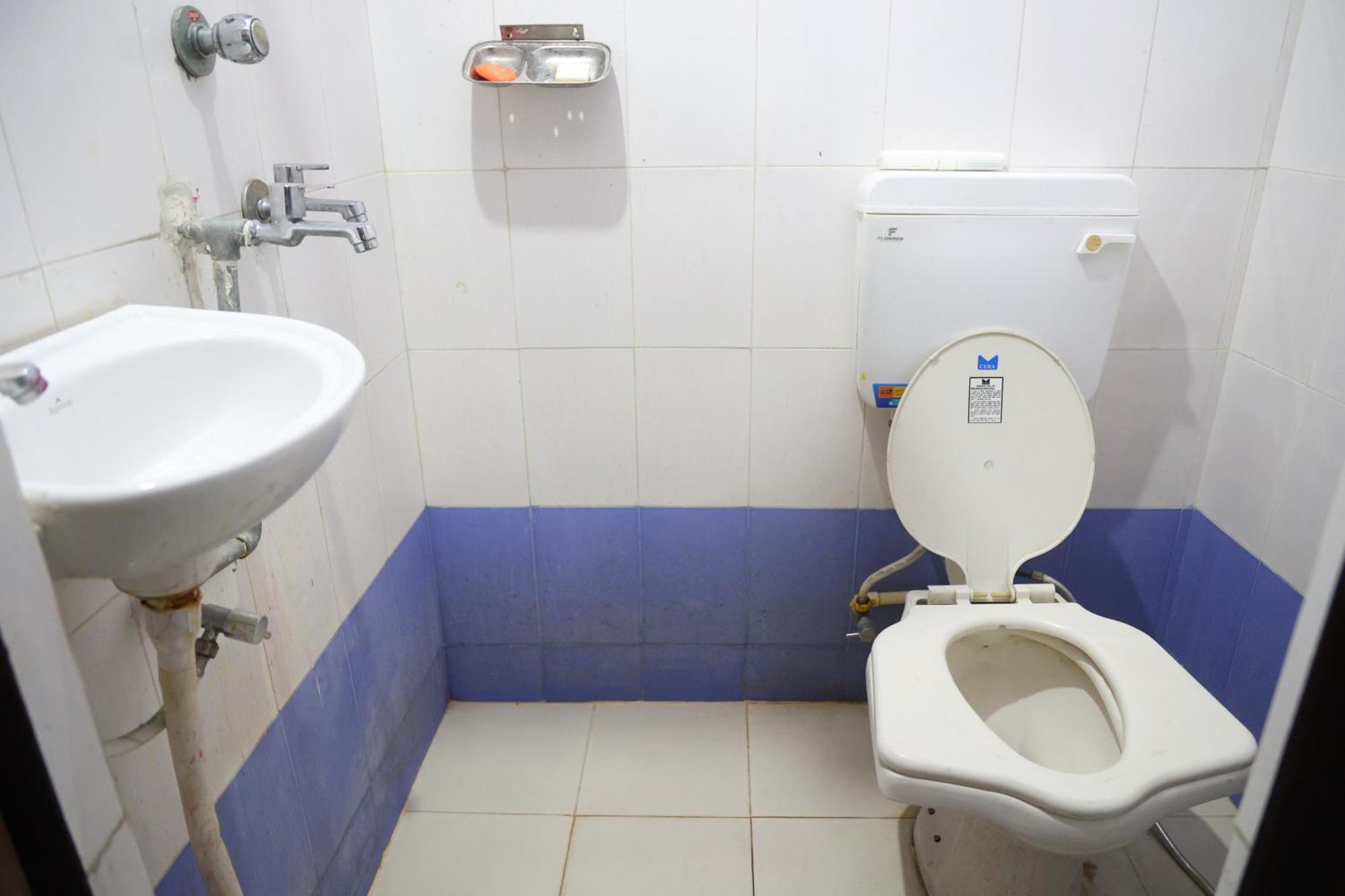 Хостел Santkripa Backpackers 400 Mtr From Railway Station Джодхпур Экстерьер фото