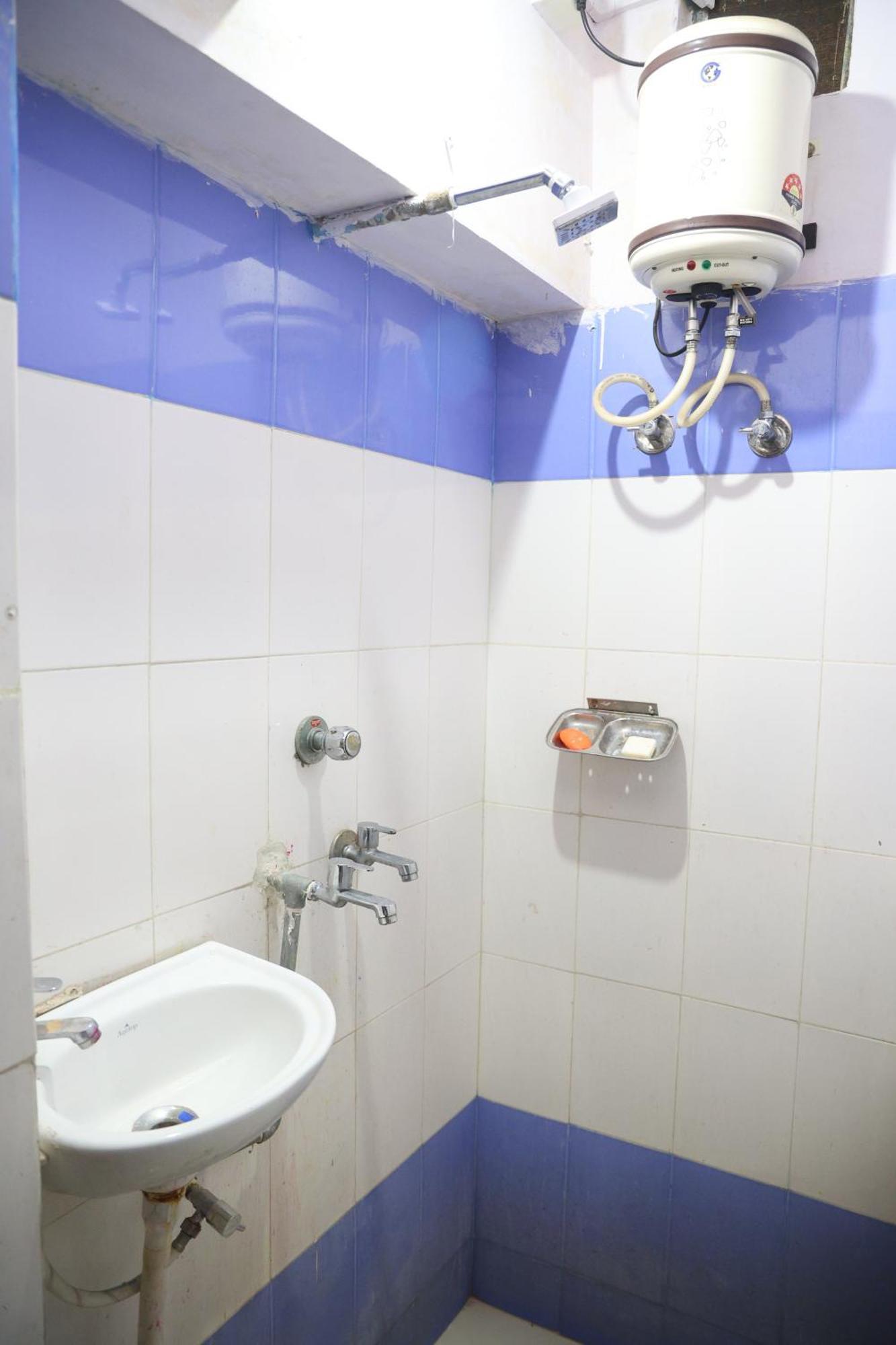 Хостел Santkripa Backpackers 400 Mtr From Railway Station Джодхпур Экстерьер фото