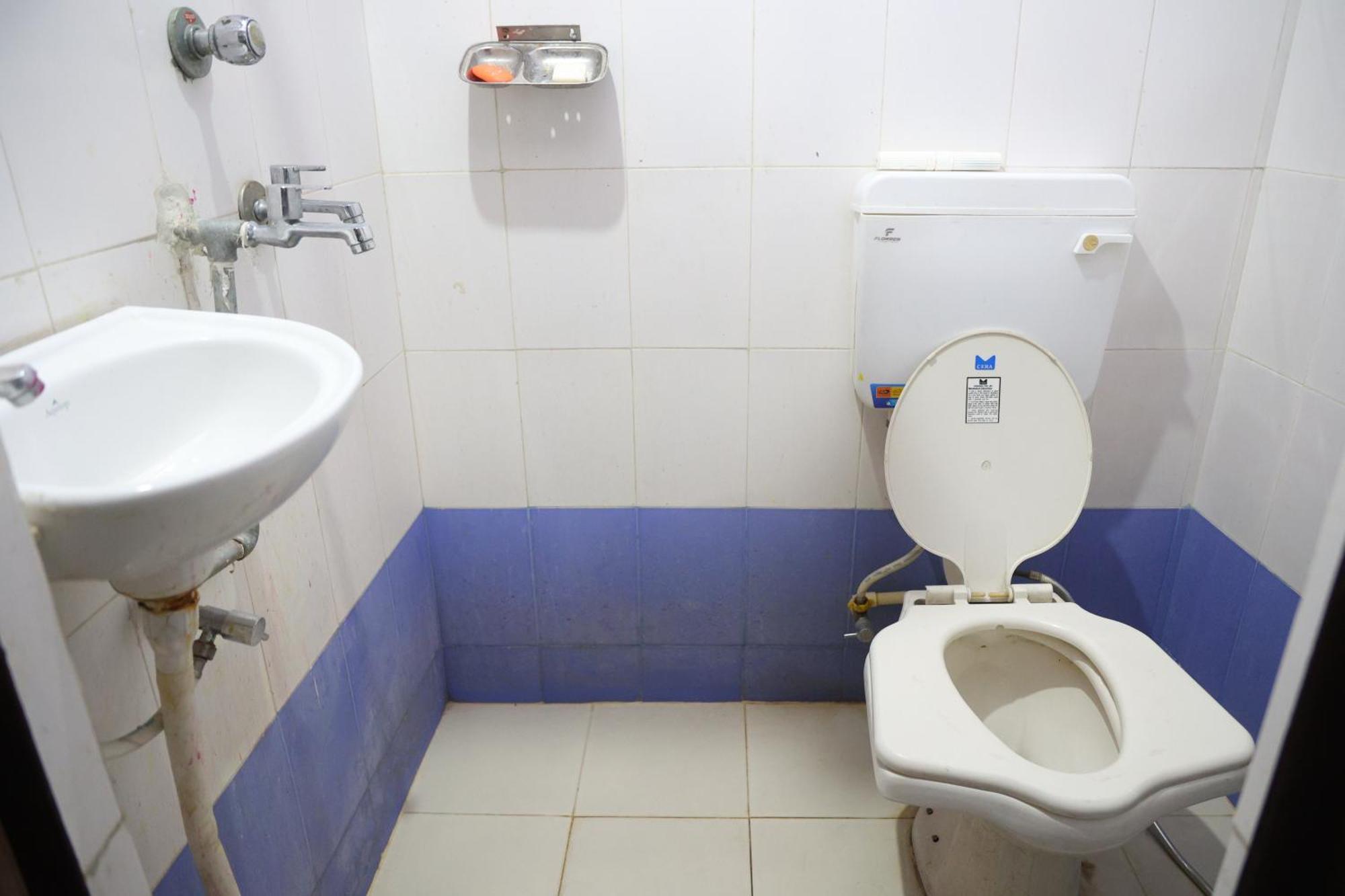 Хостел Santkripa Backpackers 400 Mtr From Railway Station Джодхпур Экстерьер фото