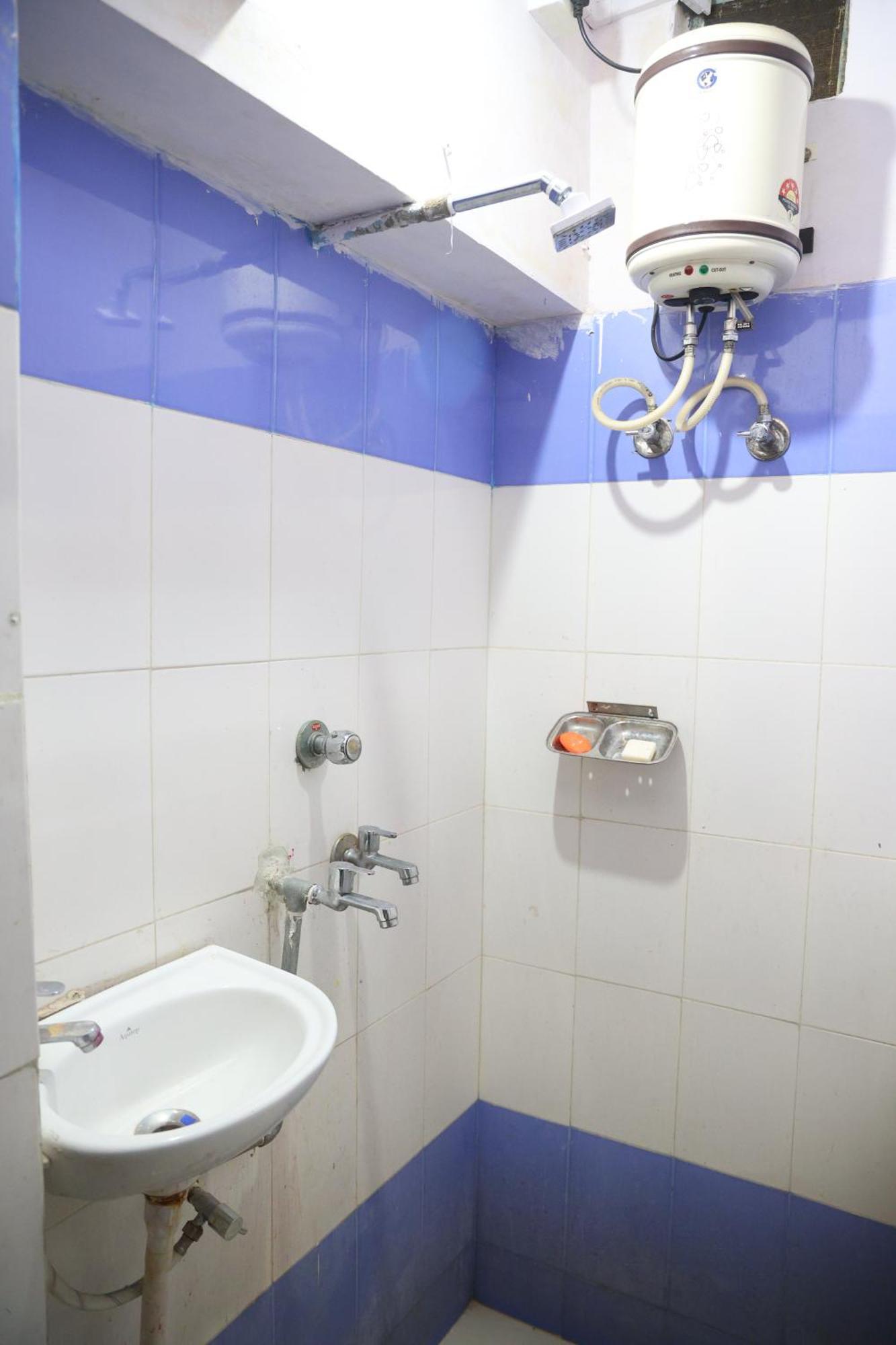 Хостел Santkripa Backpackers 400 Mtr From Railway Station Джодхпур Экстерьер фото