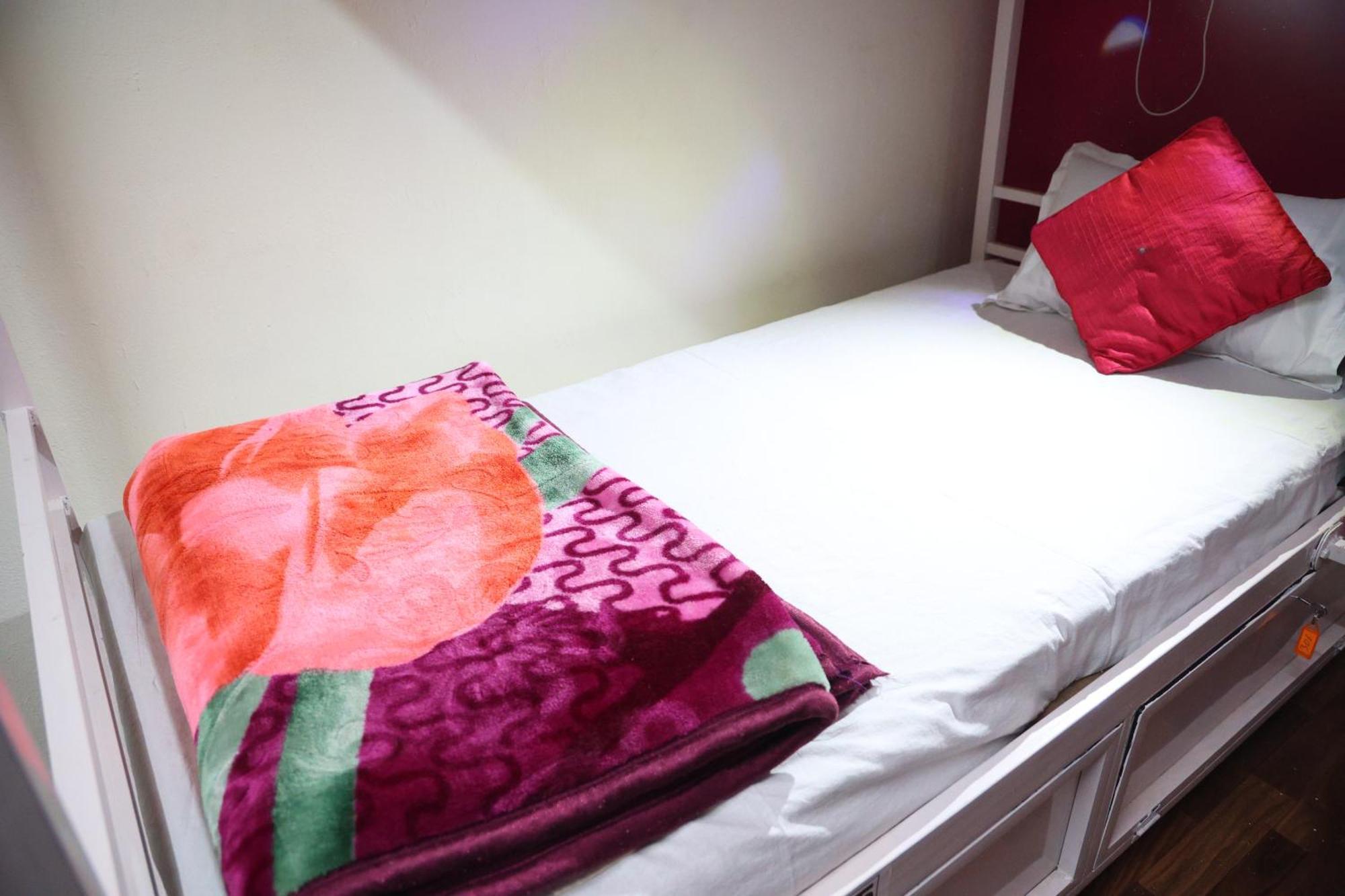 Хостел Santkripa Backpackers 400 Mtr From Railway Station Джодхпур Экстерьер фото